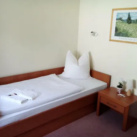 Am Krossinsee 게스트하우스 *