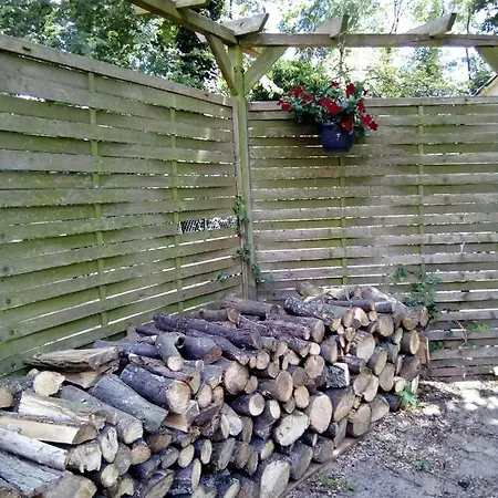 Am Krossinsee 게스트하우스 *